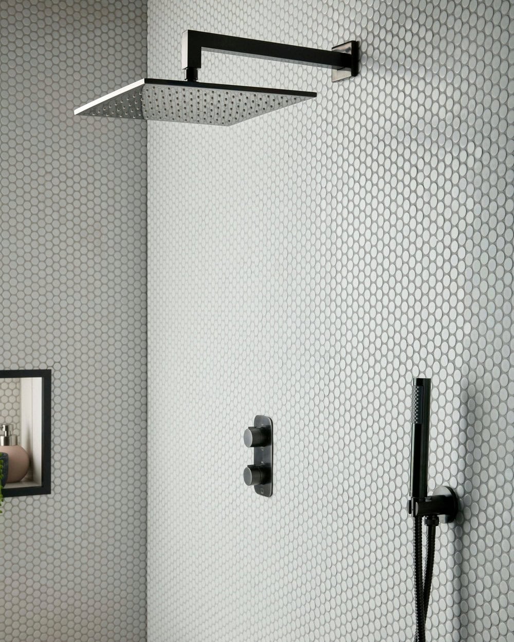 black grout white subway tile