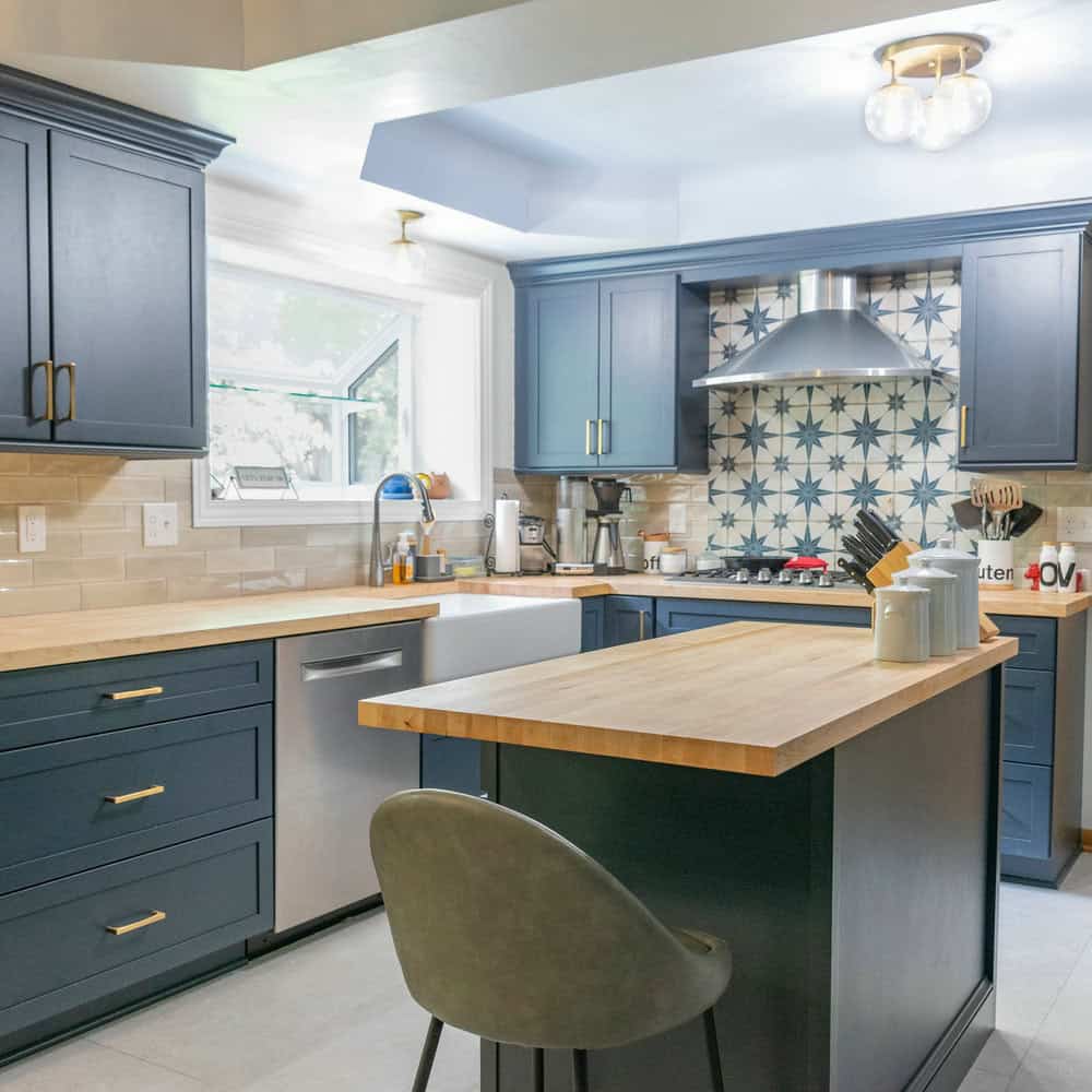 navy cabinets with black hardware