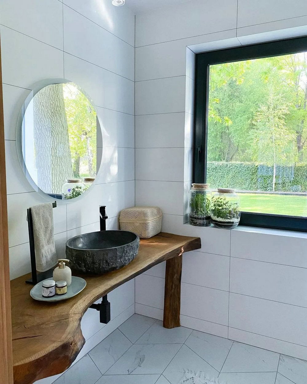 simple bathroom counter decor