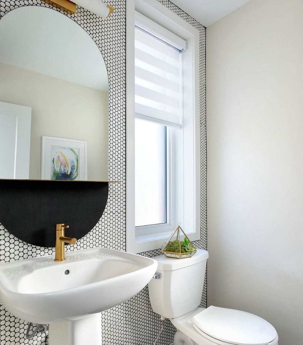 bathroom white tiles black grout