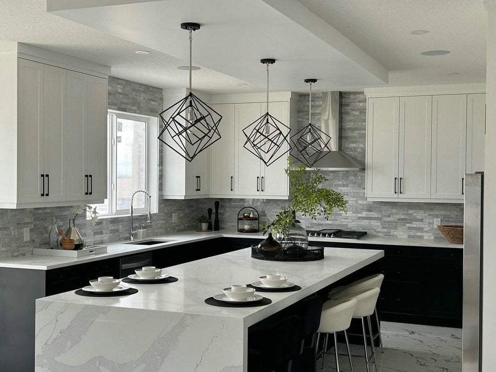 light grey kitchen backsplash