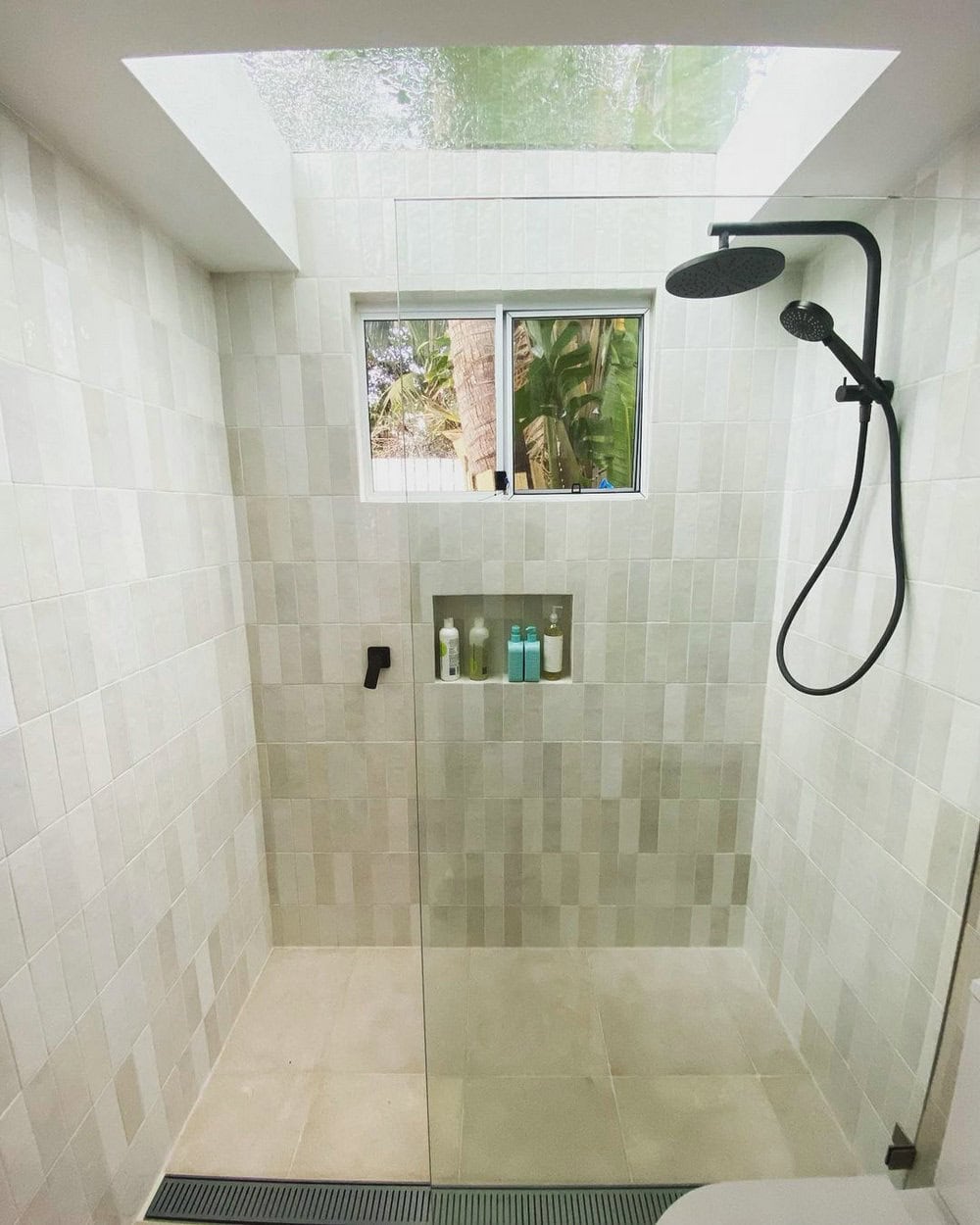 vertical subway tiles