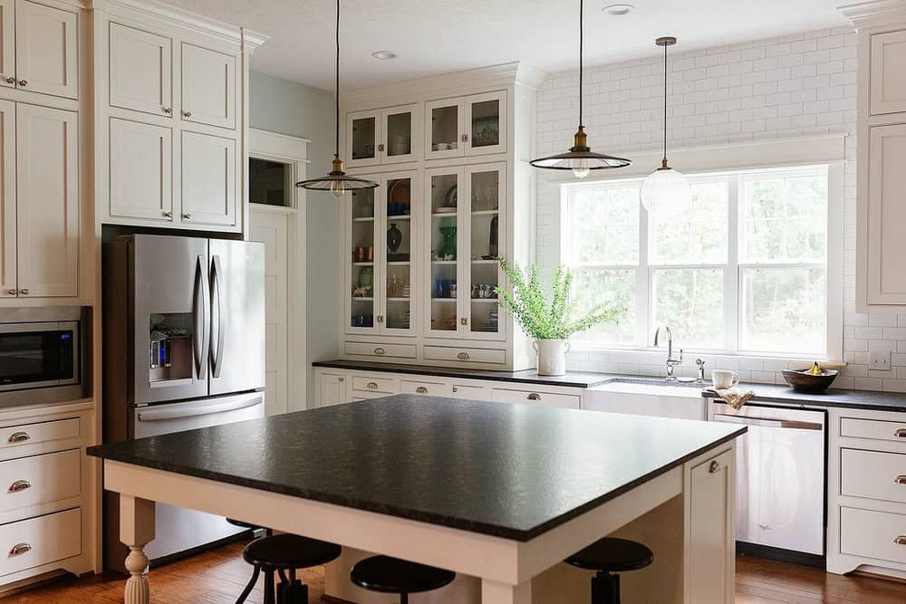 backsplash to go with black granite