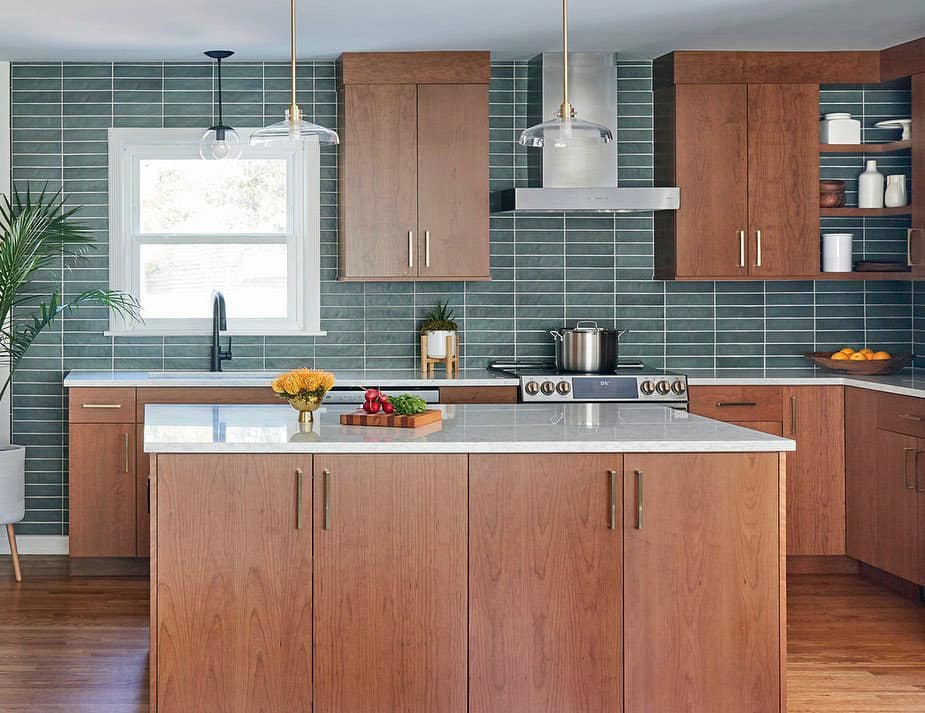 backsplash ideas brown cabinets