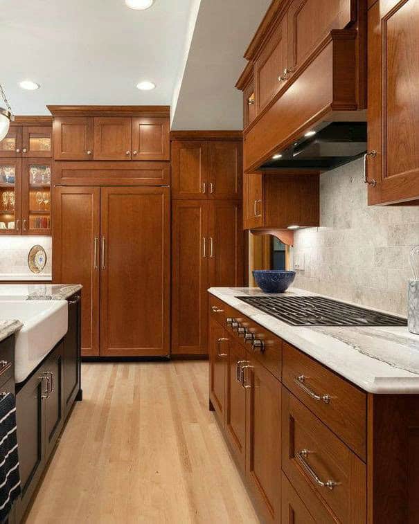 backsplash ideas for cherry cabinets feature