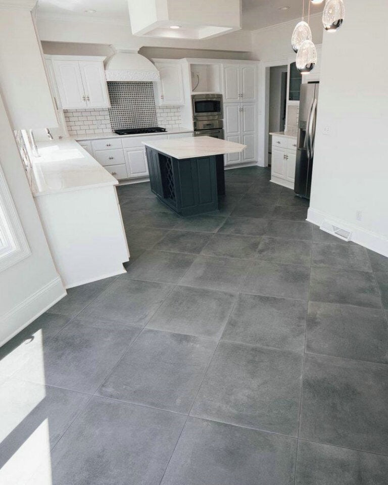 light gray tile with dark gray grout feature