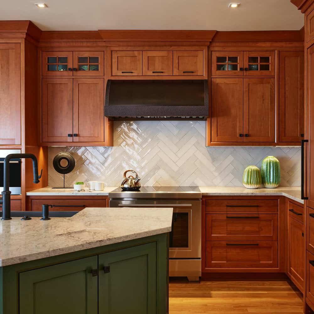 kitchen backsplash ideas cherry cabinets