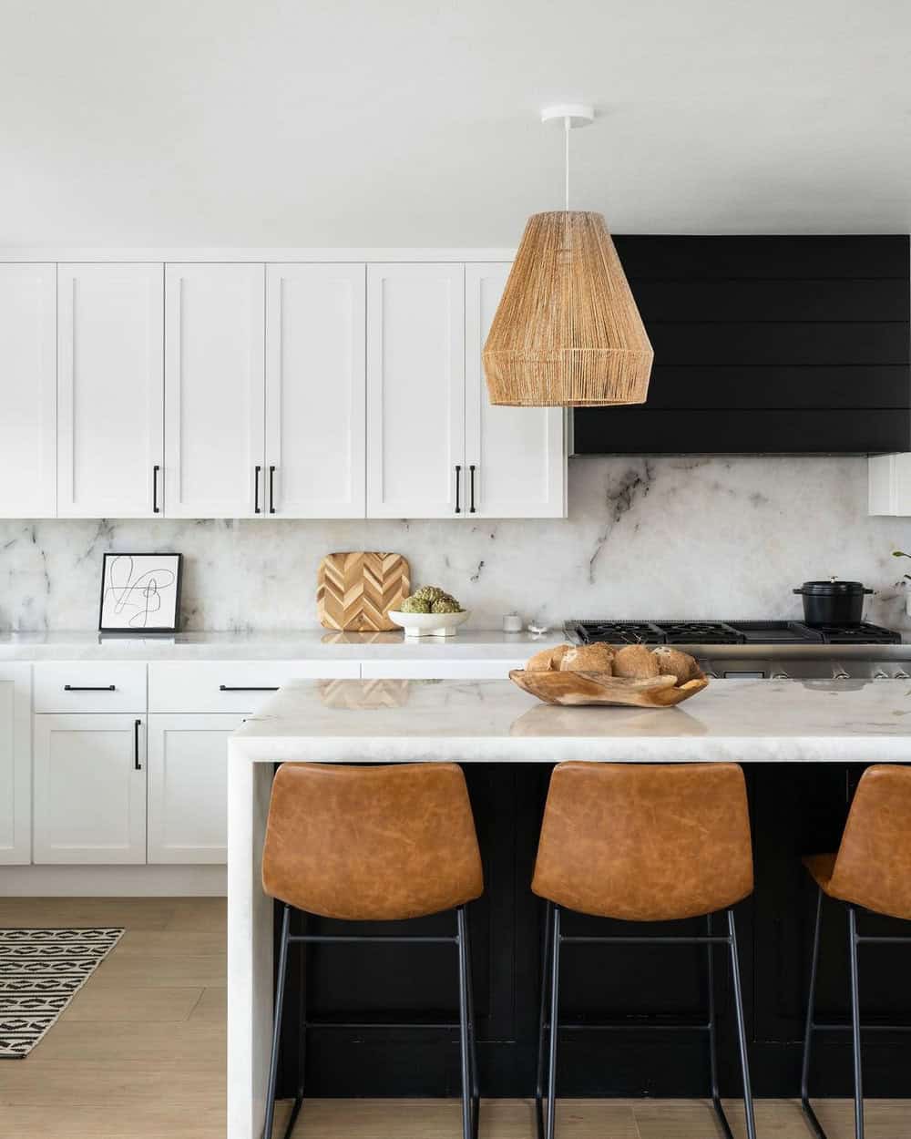 tile backsplash for white cabinets