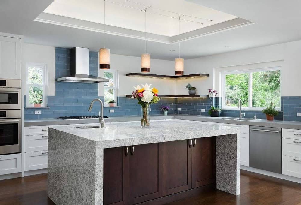backsplash for brown granite countertops