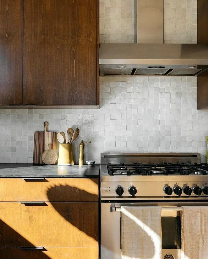 kitchen backsplash with dark countertops