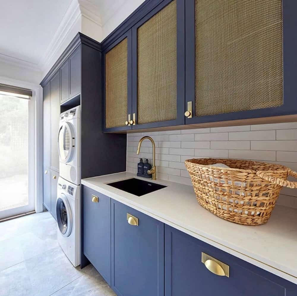 laundry room with sink