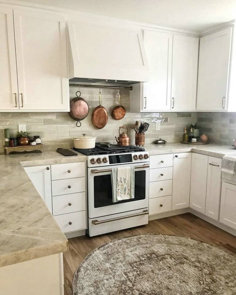 backsplashes for kitchens with white cabinets feature