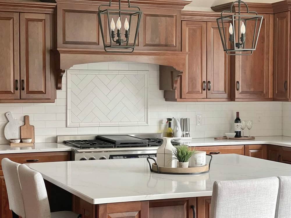 backsplash with cherry cabinets