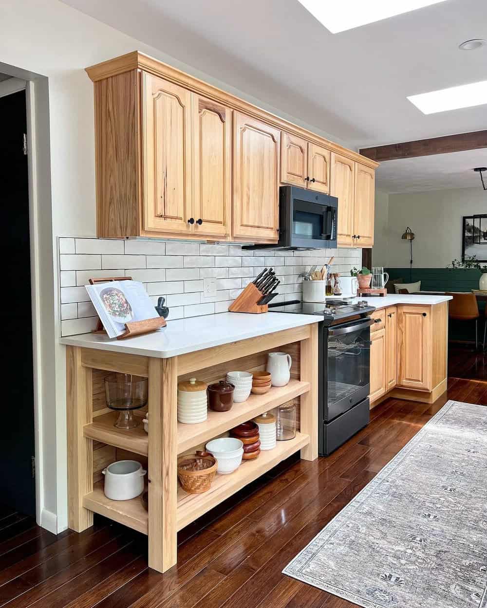 white backsplash gray grout