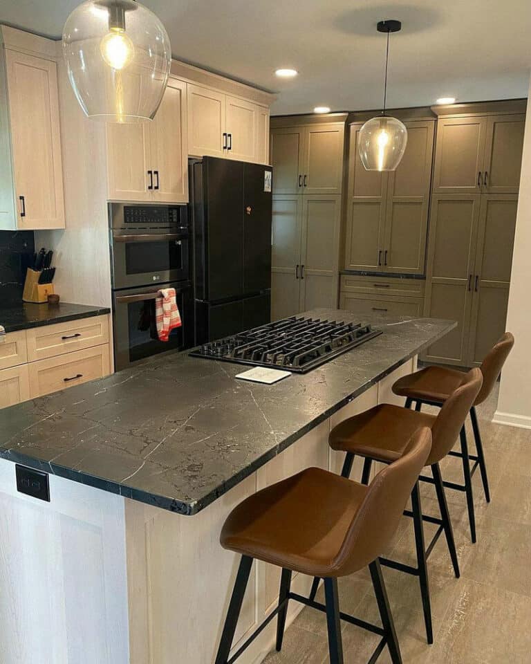 granite backsplash behind stove feature