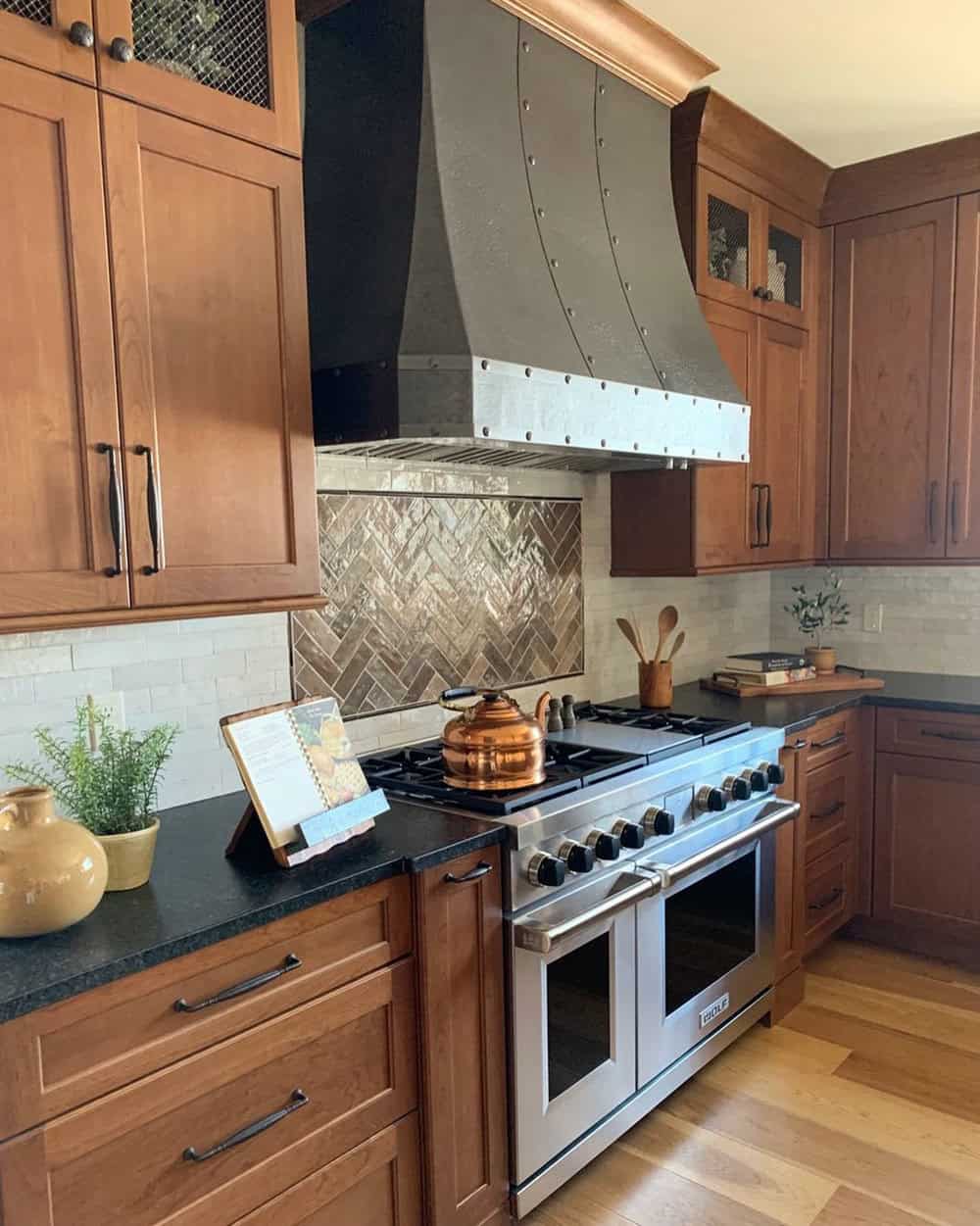 kitchen backsplash with cherry cabinets