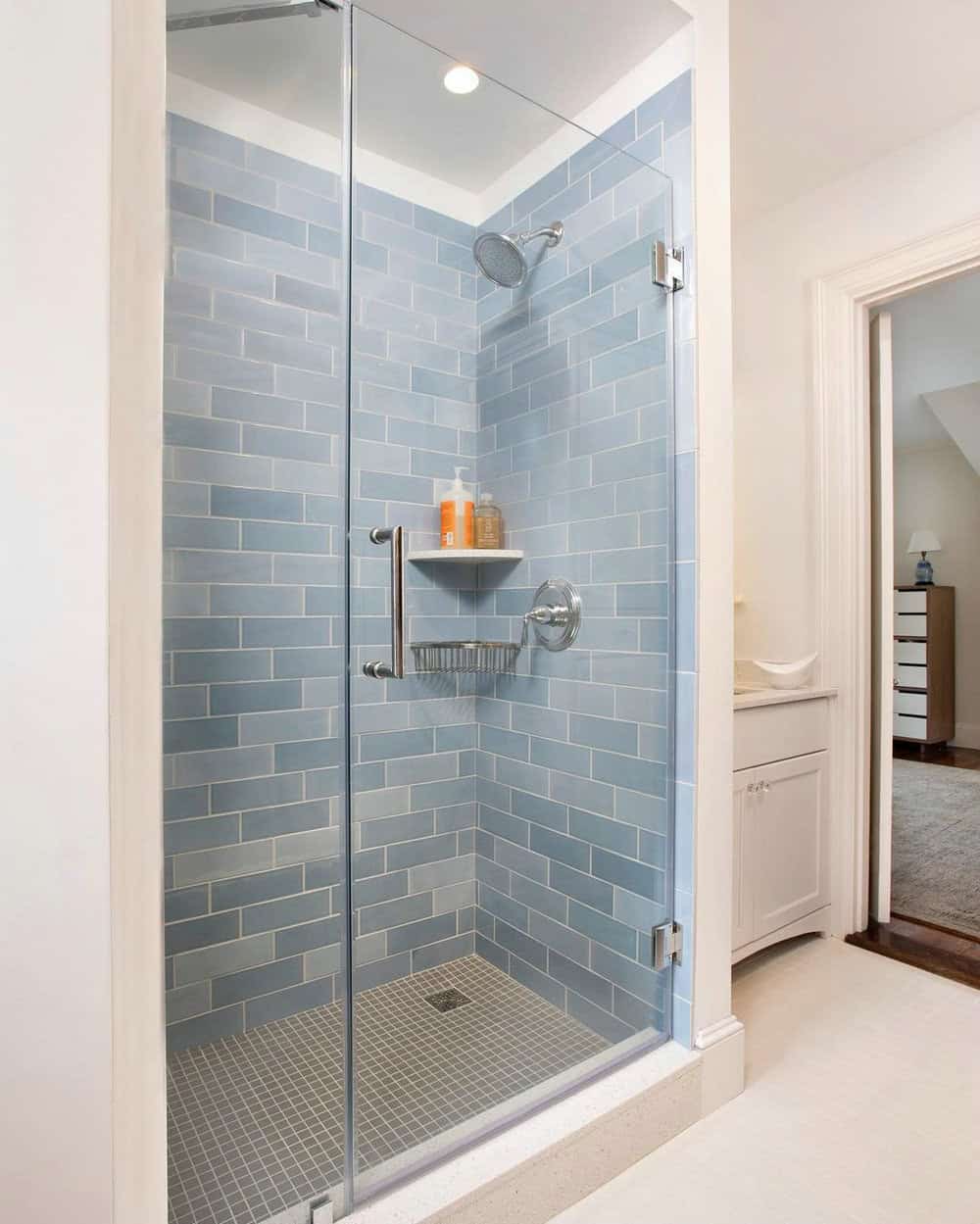 tile showers for small bathrooms