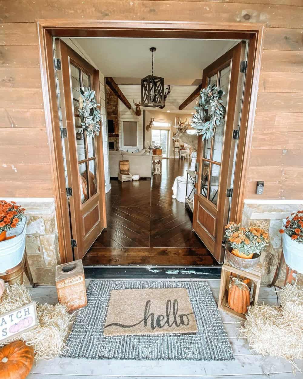 farmhouse entryway decor ideas