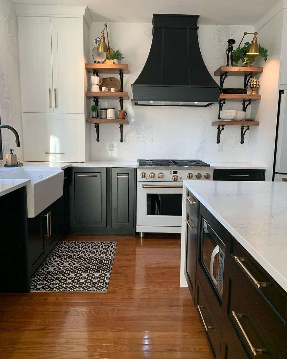 full backsplash kitchen