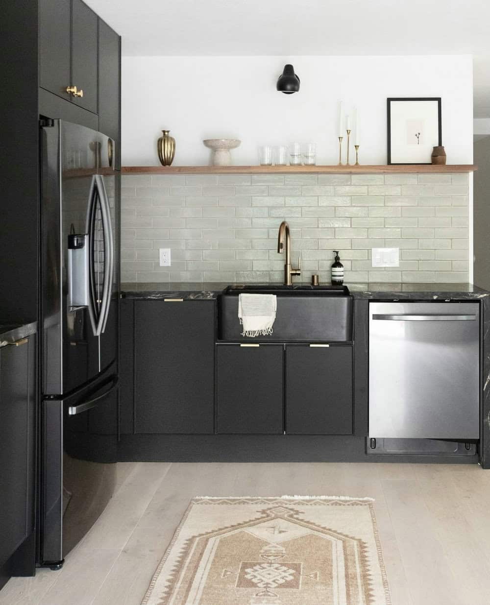 neutral backsplash for kitchen