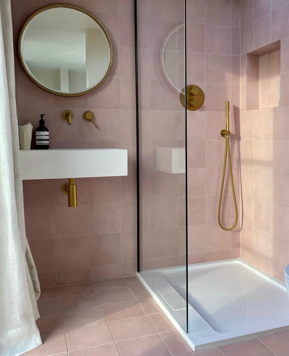 tiled walk in shower ideas