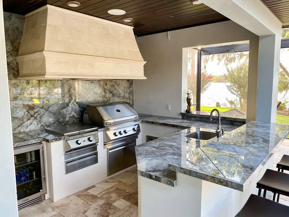 backsplash that matches granite