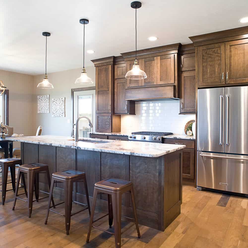 backsplash for cherry cabinets and dark granite