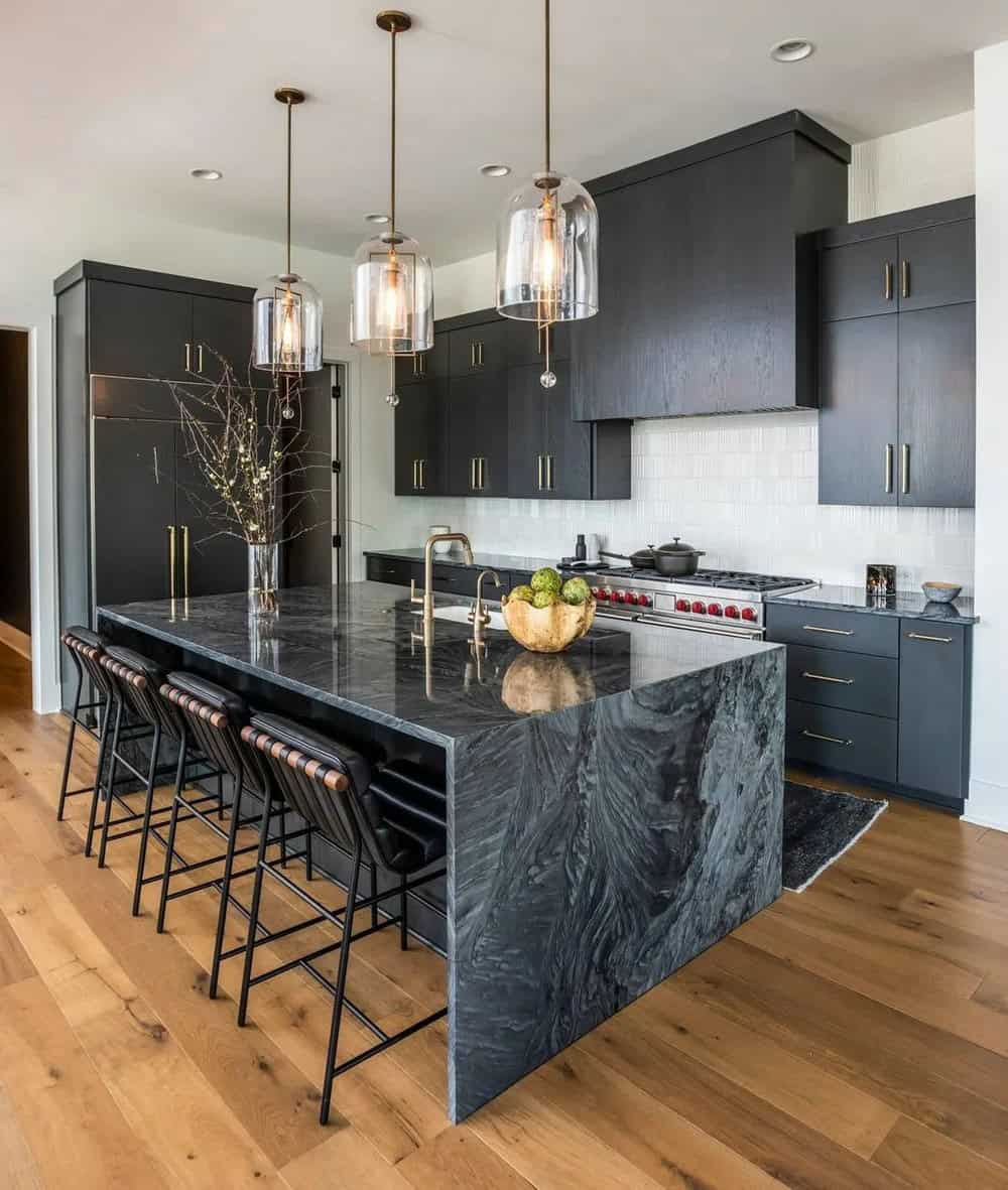 backsplash that goes with black granite