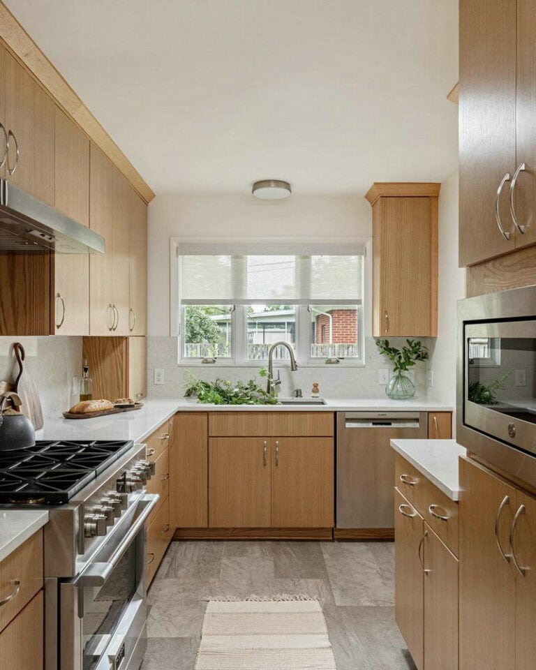 kitchen countertop and backsplash same feature