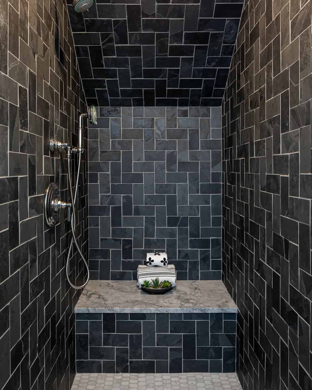 tiled showers for small bathrooms