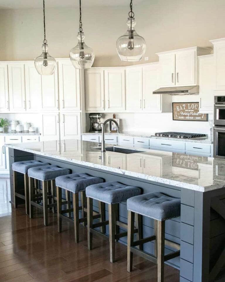 what color quartz goes with off white cabinets feature