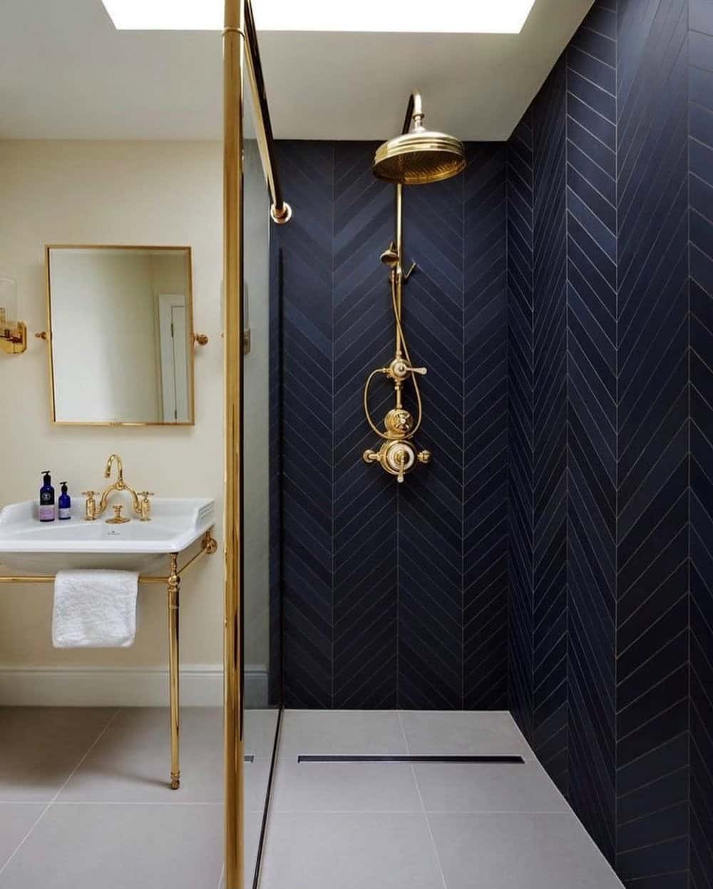 black tile bathroom ideas