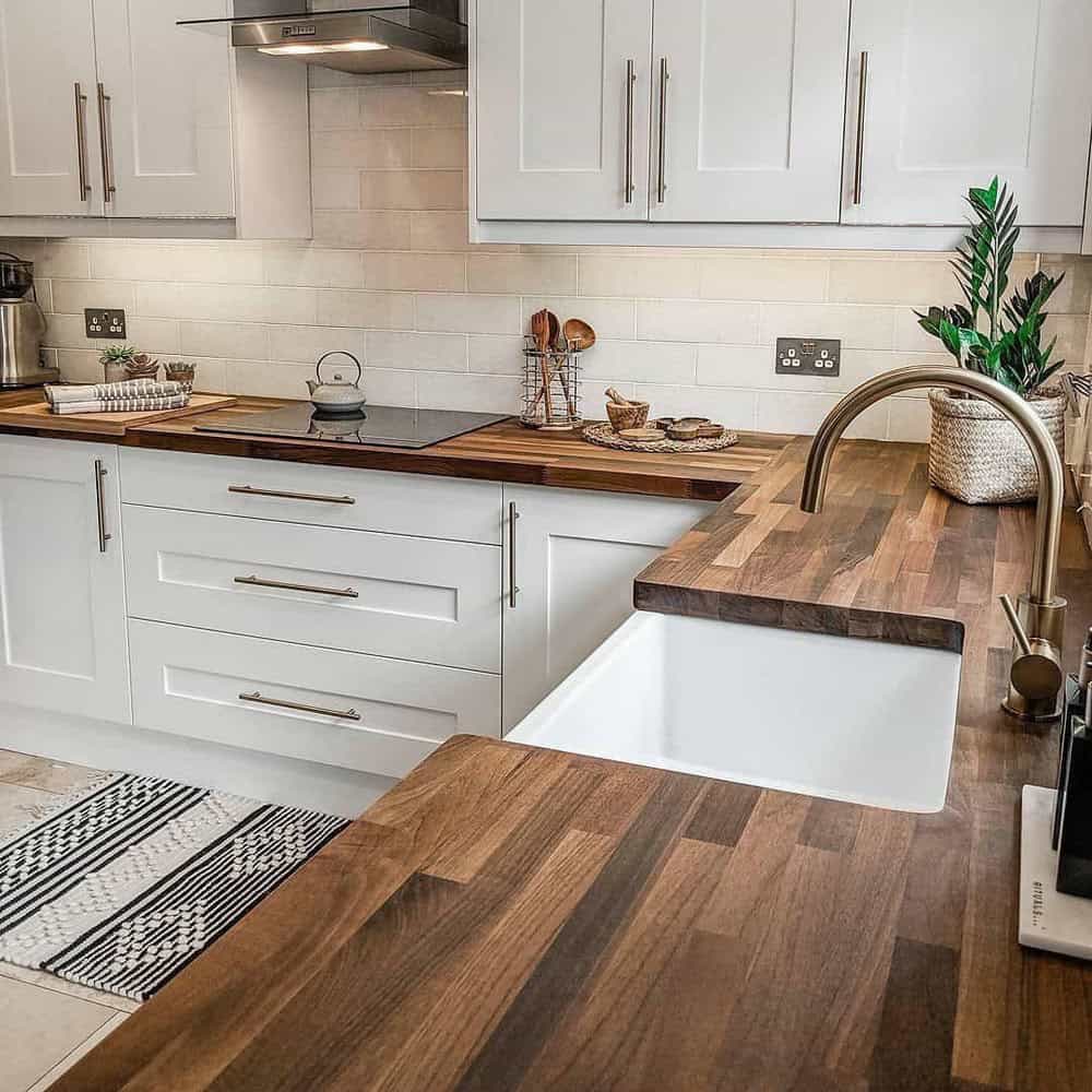 farmhouse style kitchen backsplash