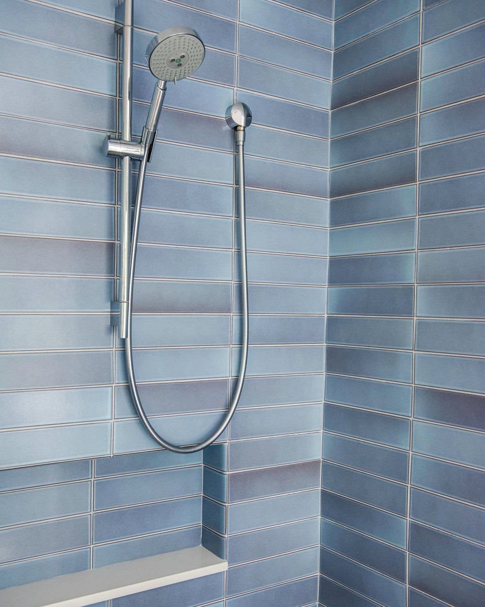 horizontal stacked subway tile shower