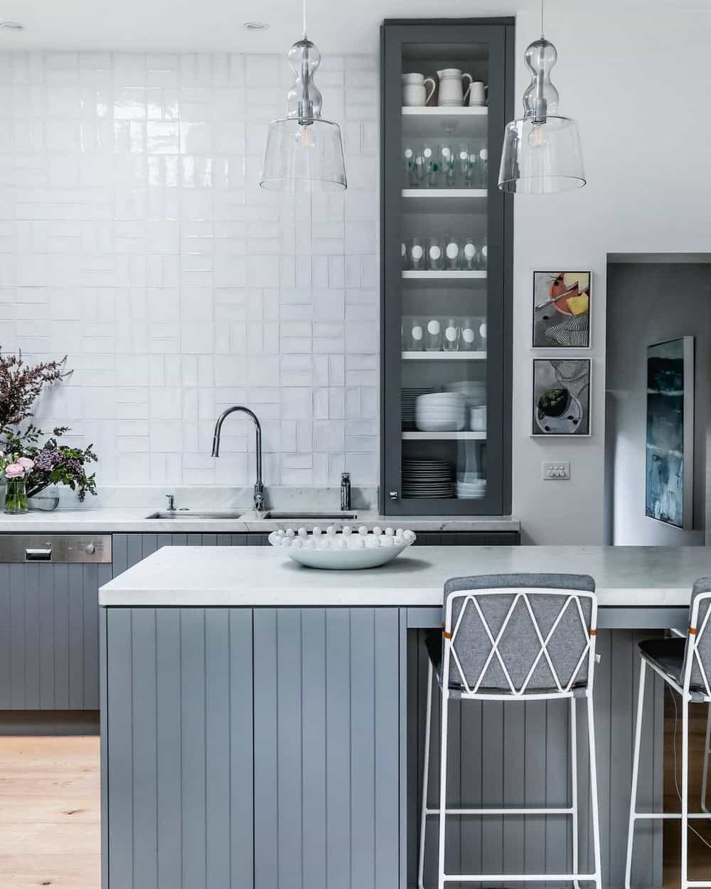 white countertops with grey cabinets