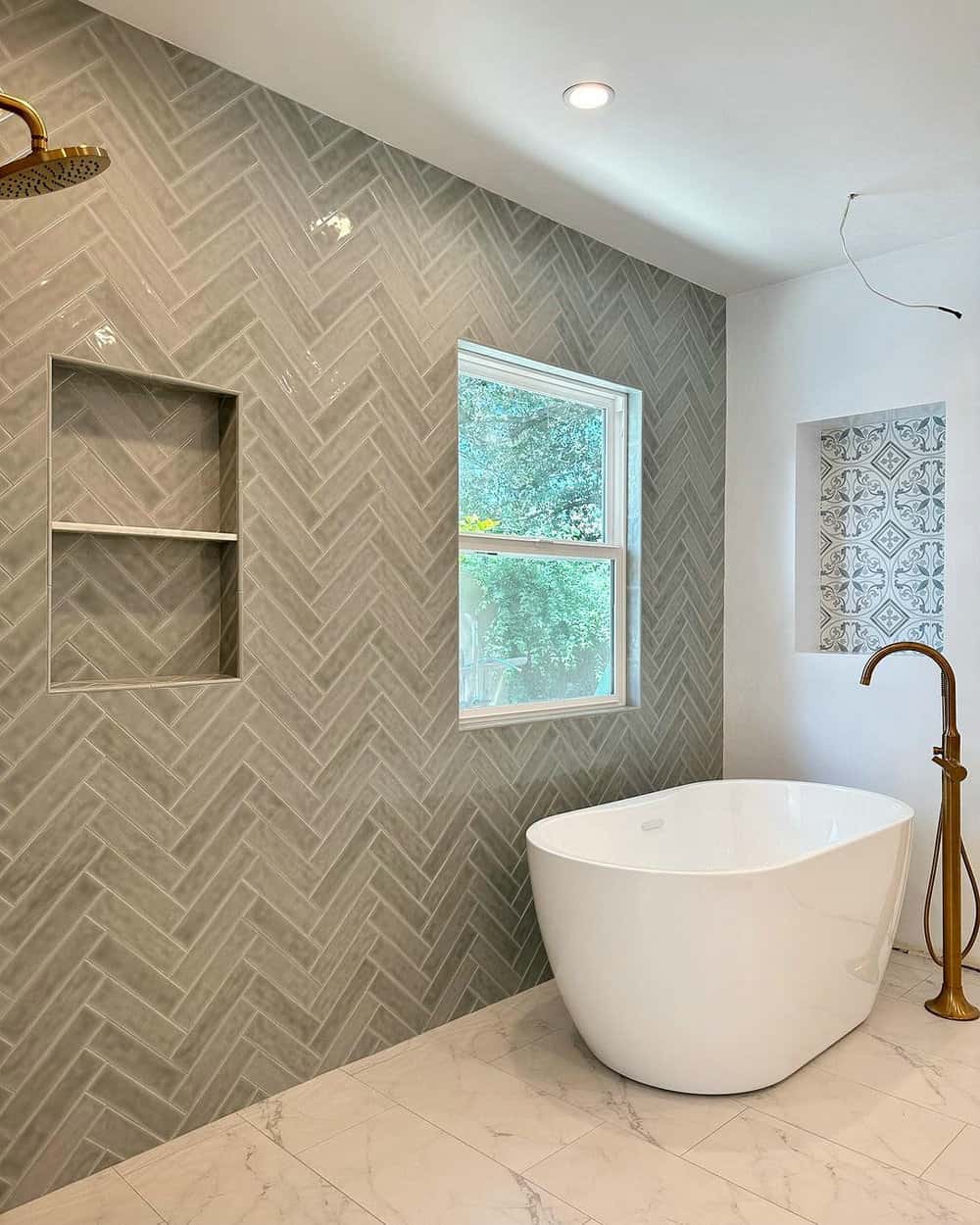 tile accent wall in shower