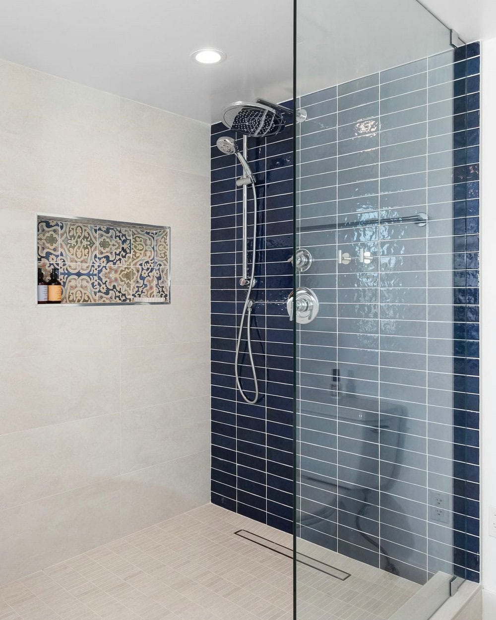 small bathroom tile ideas