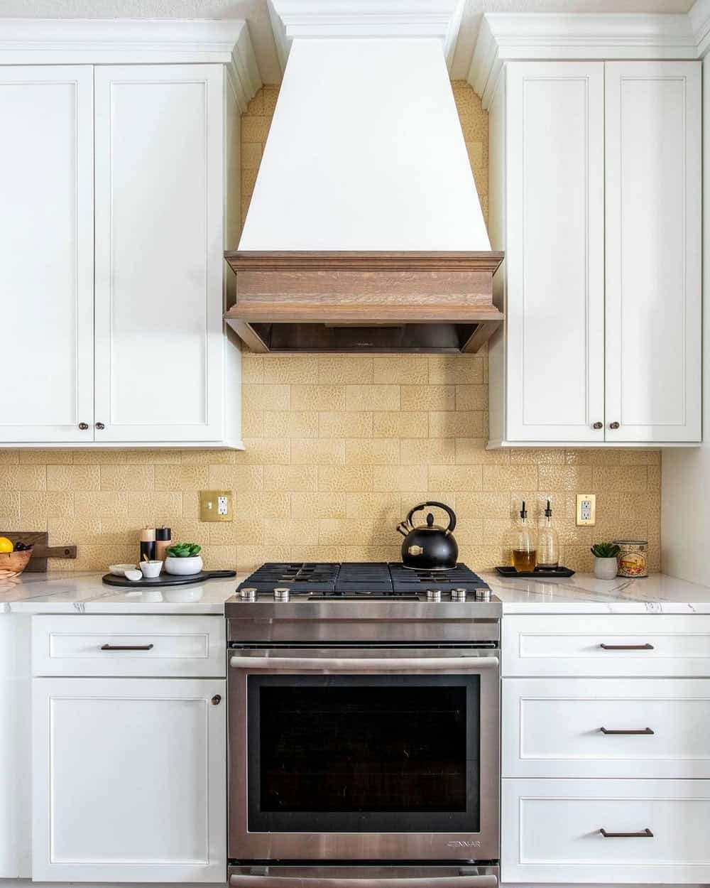 backsplash ideas for kitchen with white cabinets