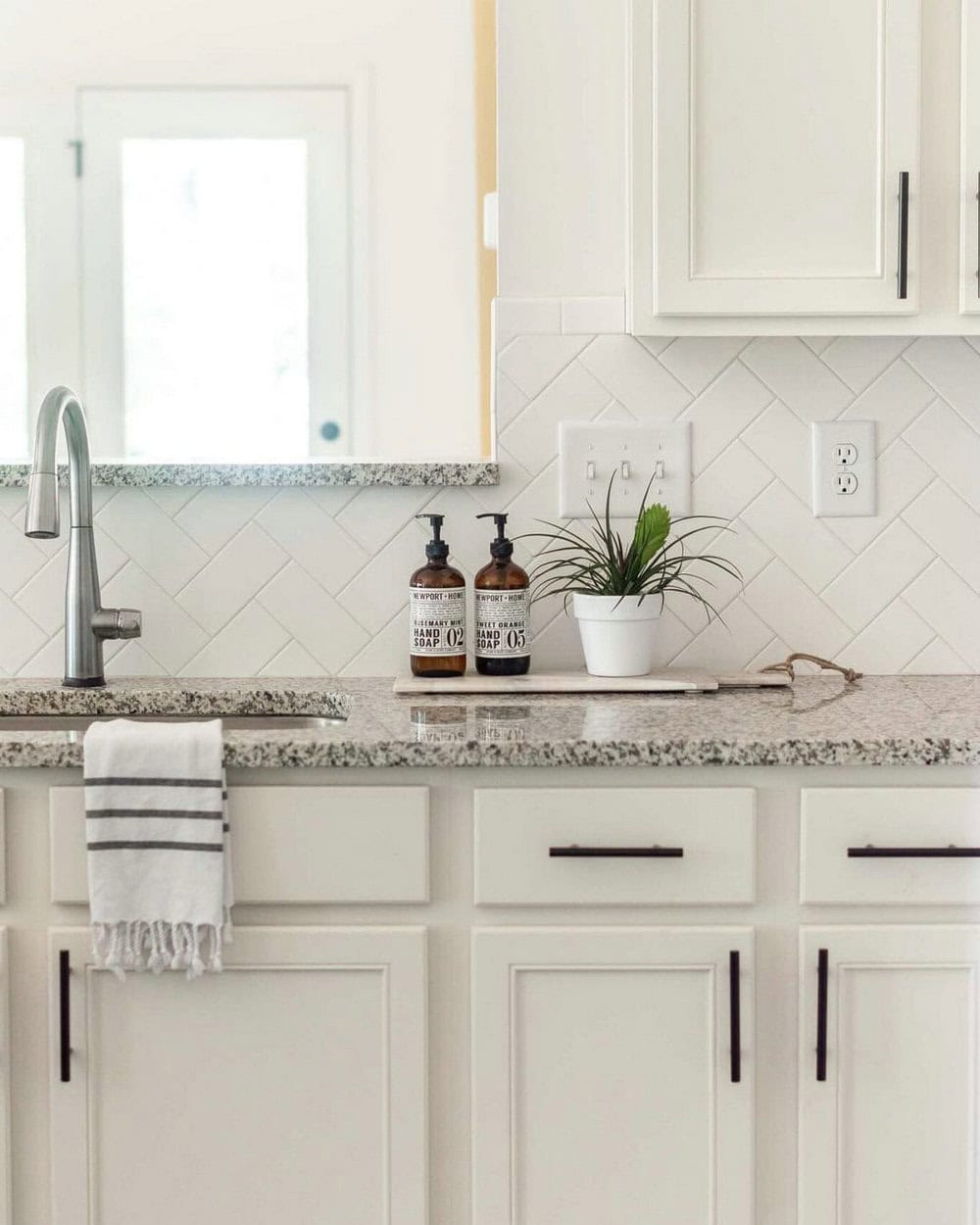 subway tile white grout