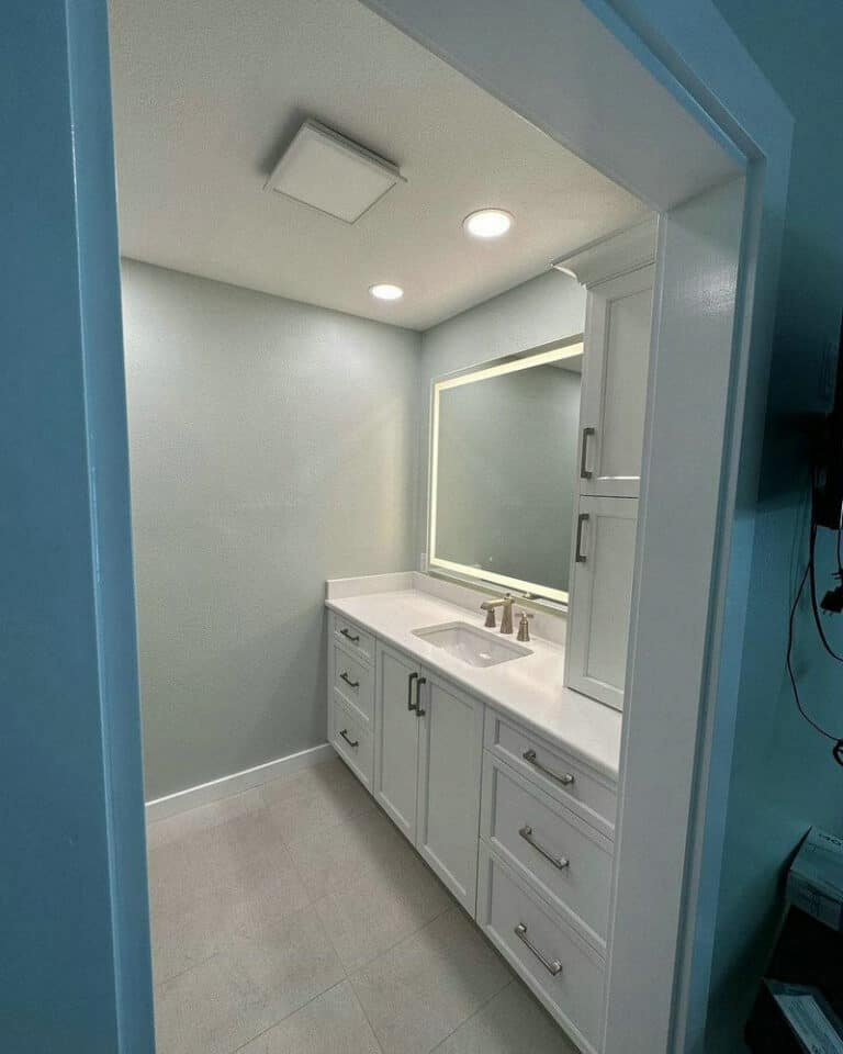 crown molding in small bathroom feature