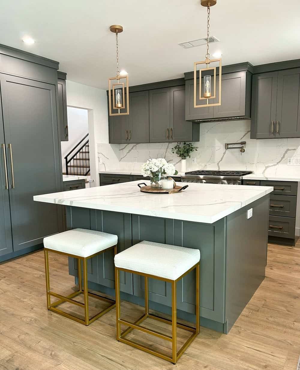 gray kitchen backsplash