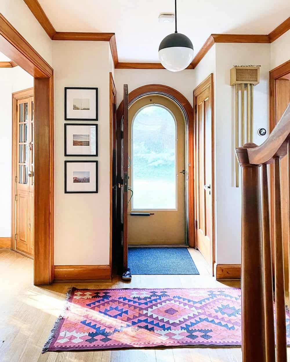 foyer molding ideas