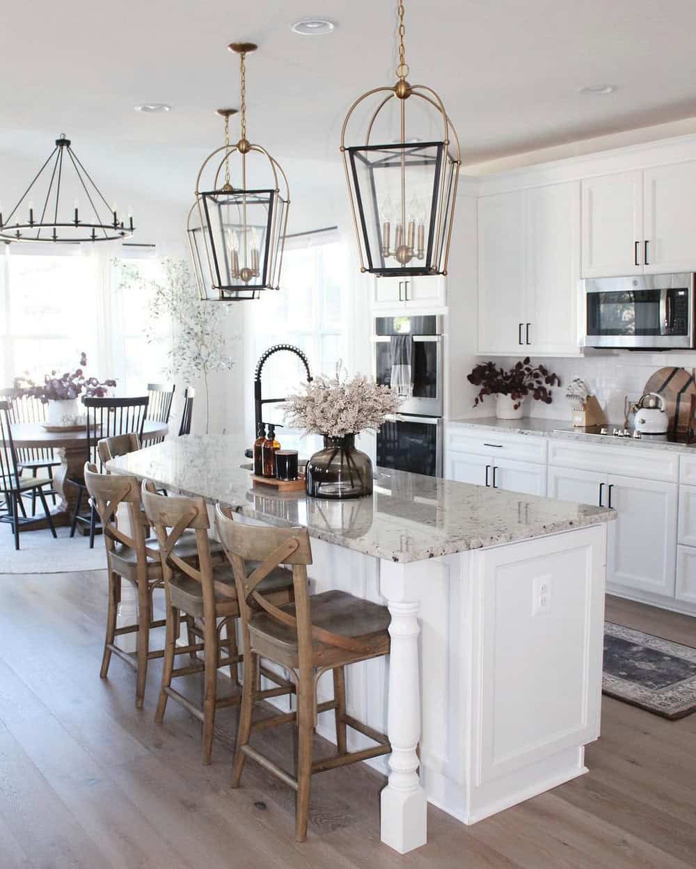 kitchen tile backsplash with white cabinets