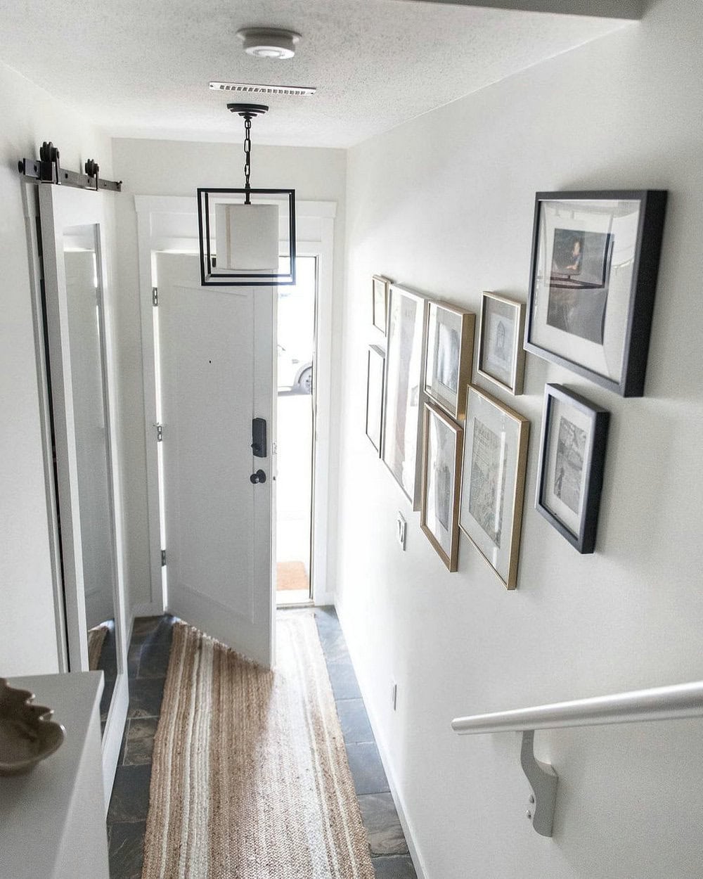 small entryway foyer tile ideas