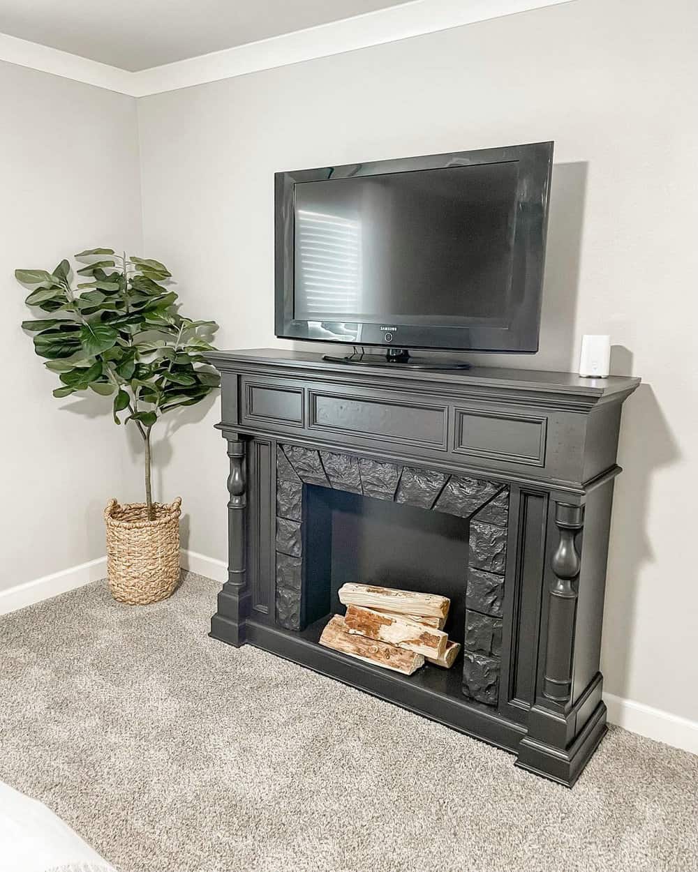 painting fireplace mantel black