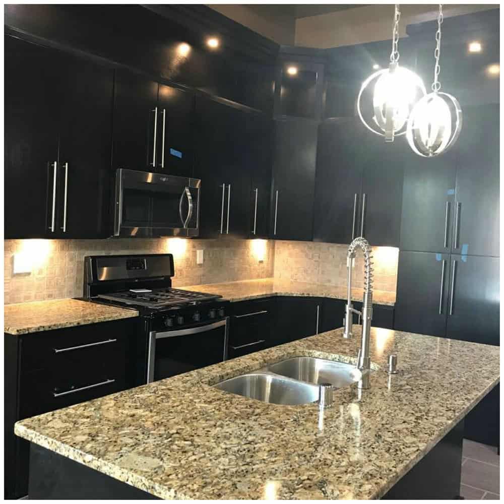 backsplash for santa cecilia granite