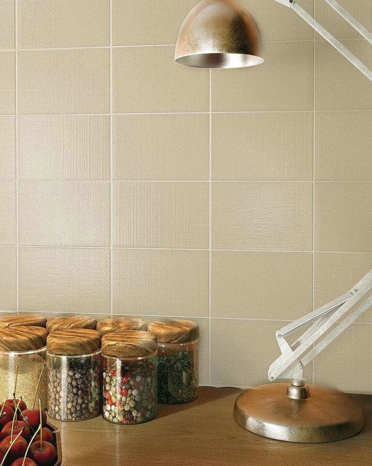 what color grout for beige tile feature