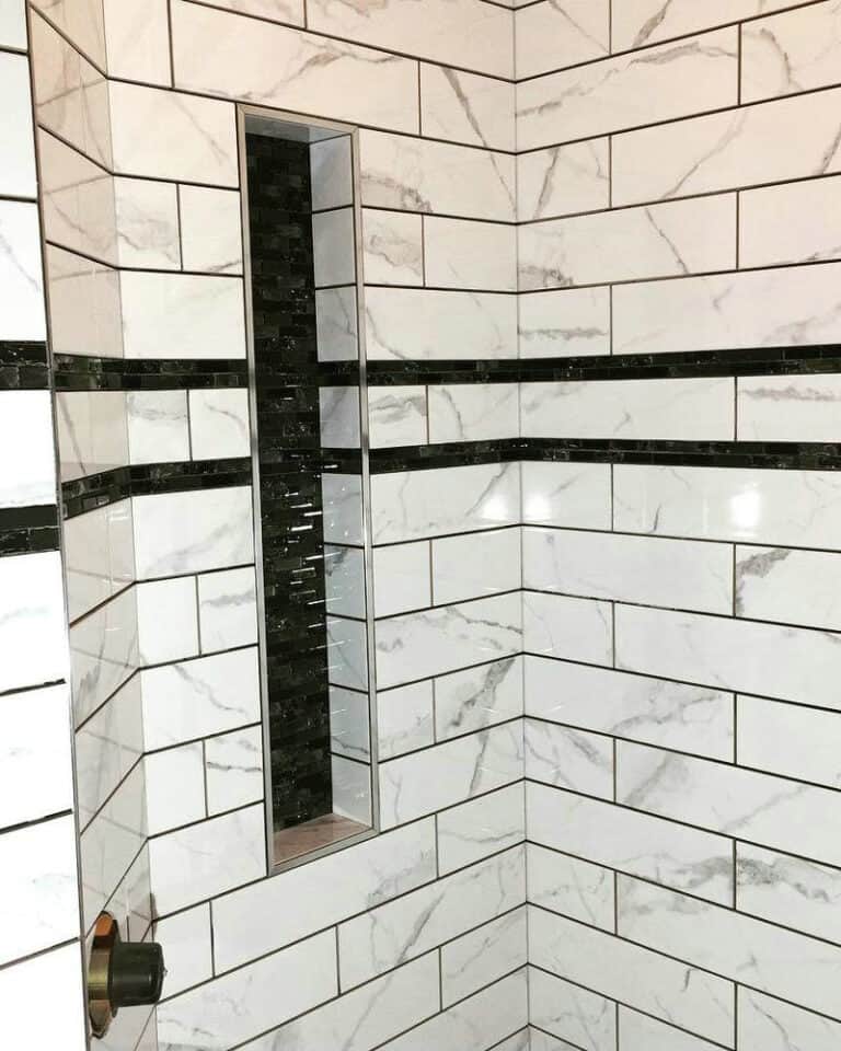 4x16 subway tile layout feature