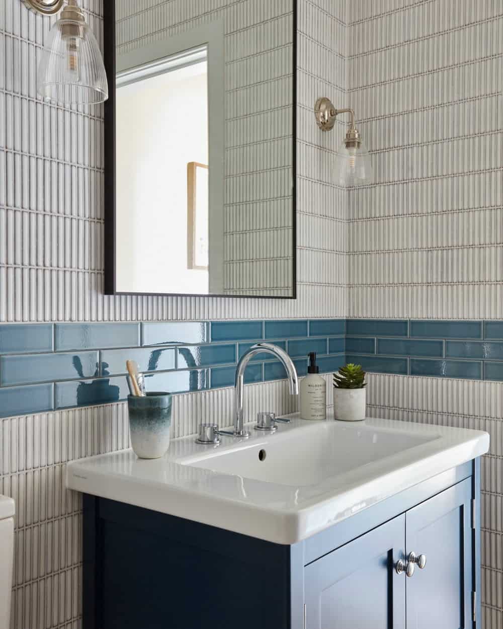 staggered tile pattern vs straight