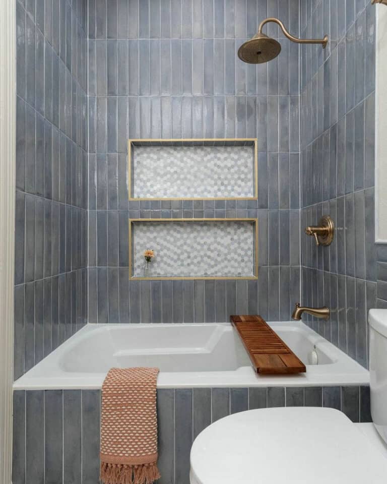 vertical stacked tile pattern feature